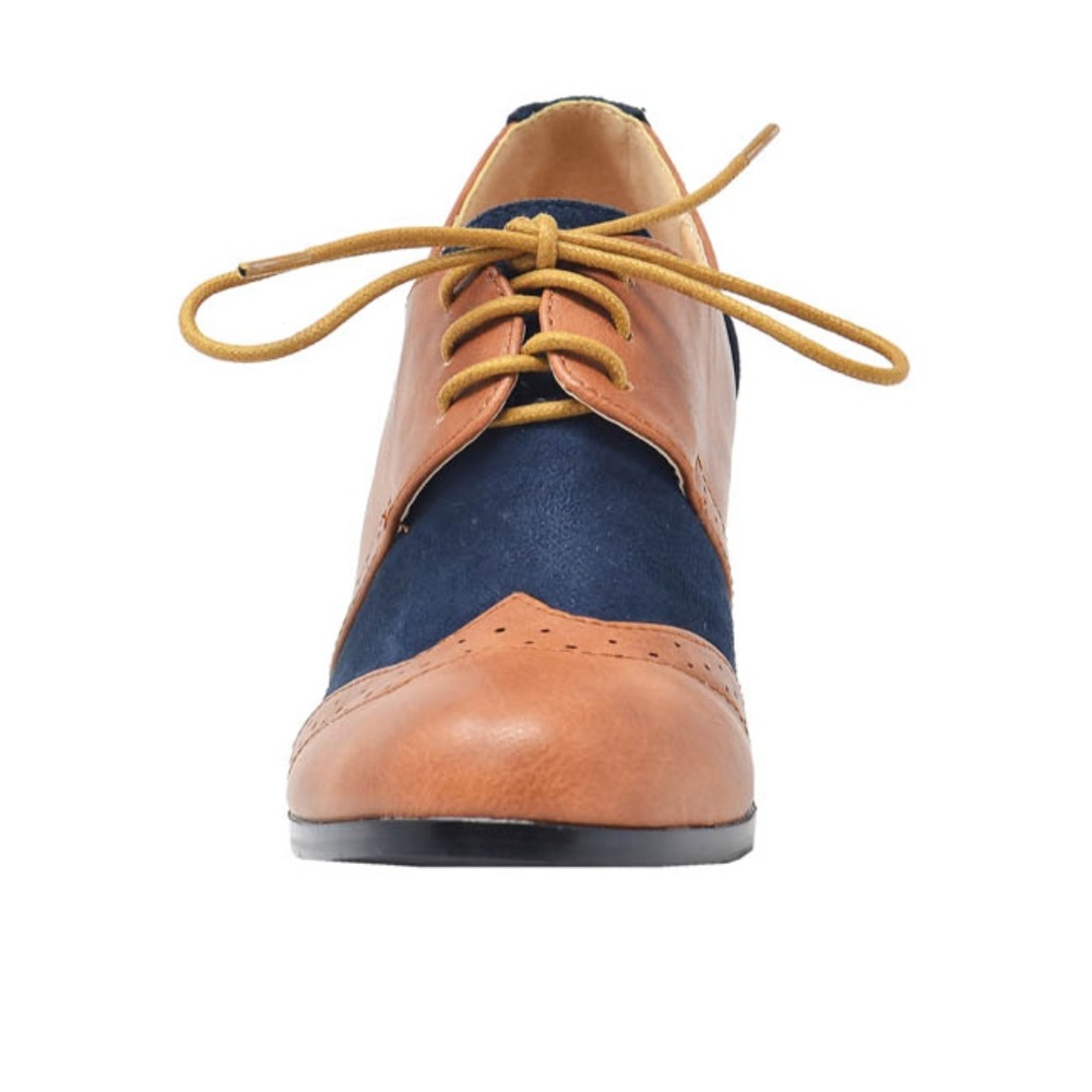 🐣 Chase & Chloe VINTAGE NAVY & COGNAC HEELS - Picture 3 of 4